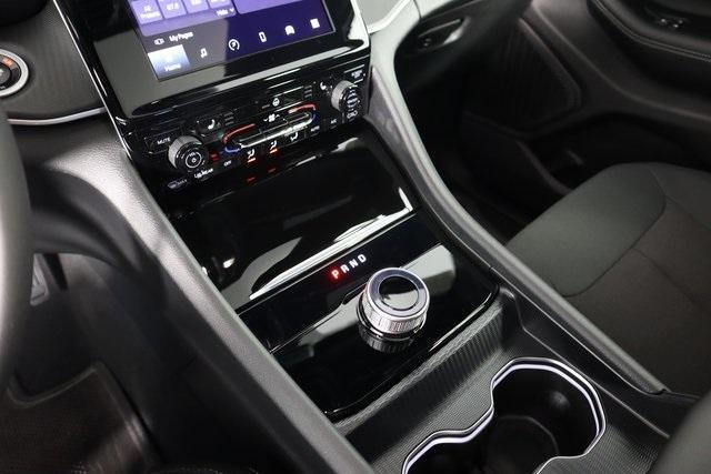 new 2025 Jeep Grand Cherokee car, priced at $34,627