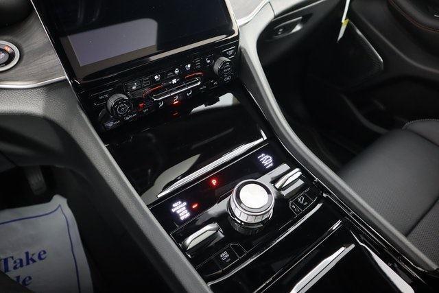 new 2025 Jeep Grand Cherokee car, priced at $56,580