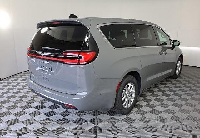 new 2025 Chrysler Pacifica car, priced at $43,046