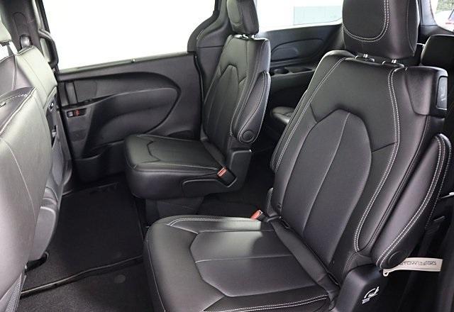 new 2025 Chrysler Pacifica car, priced at $43,046