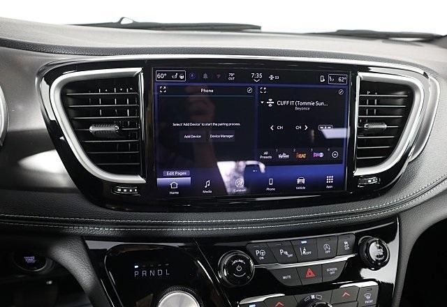 new 2025 Chrysler Pacifica car, priced at $43,046