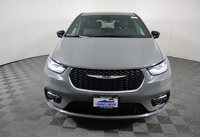 new 2025 Chrysler Pacifica car, priced at $43,046