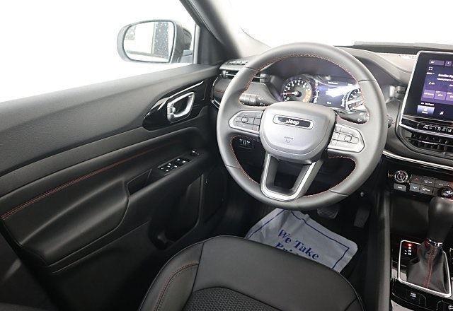 new 2025 Jeep Compass car, priced at $31,995
