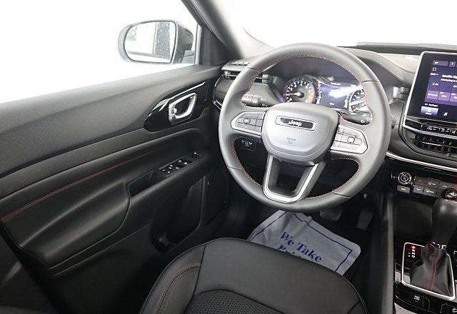 new 2025 Jeep Compass car, priced at $32,086