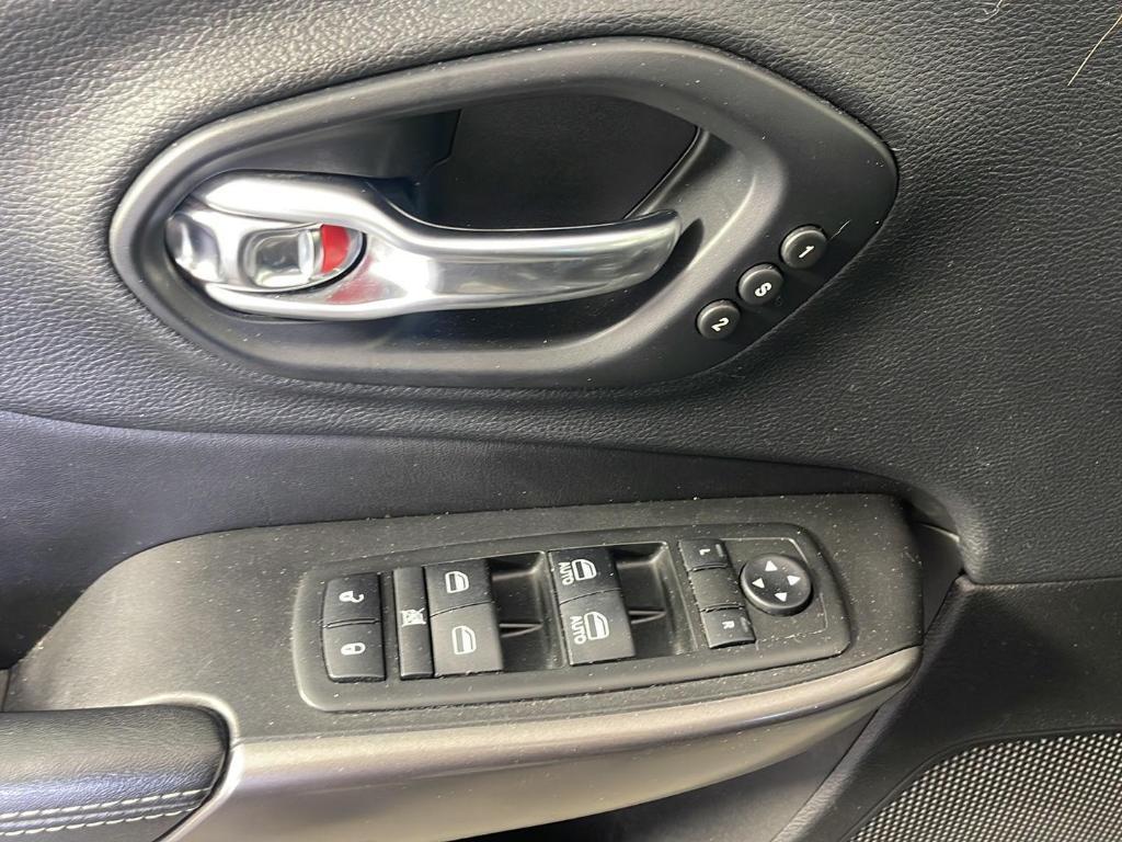 used 2019 Jeep Cherokee car, priced at $15,695