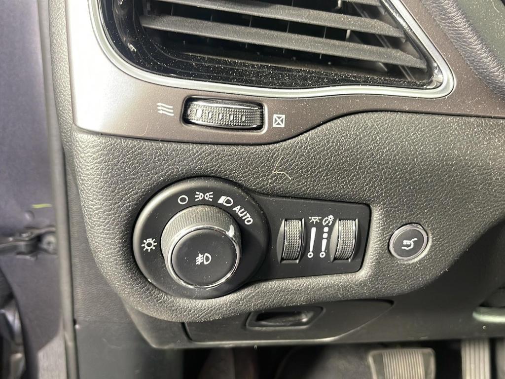 used 2019 Jeep Cherokee car, priced at $15,695