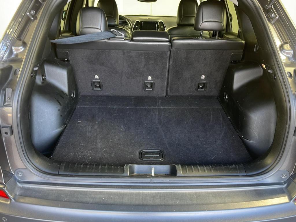 used 2019 Jeep Cherokee car, priced at $15,695