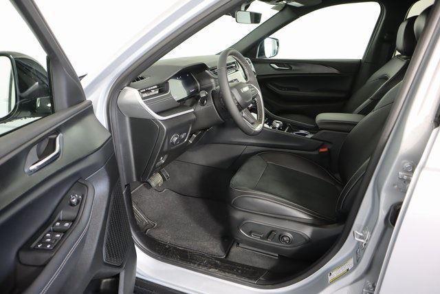 new 2025 Jeep Grand Cherokee L car, priced at $44,395