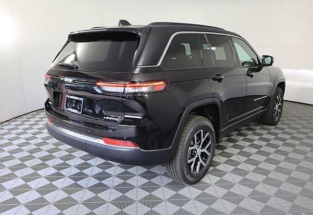 new 2025 Jeep Grand Cherokee car, priced at $41,370