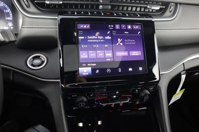 new 2025 Jeep Grand Cherokee car, priced at $42,995