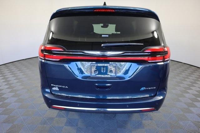 new 2025 Chrysler Pacifica Hybrid car, priced at $39,525