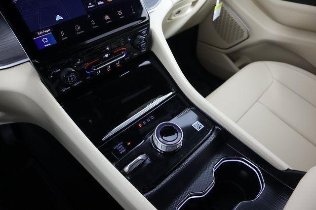 new 2025 Jeep Grand Cherokee L car, priced at $47,674