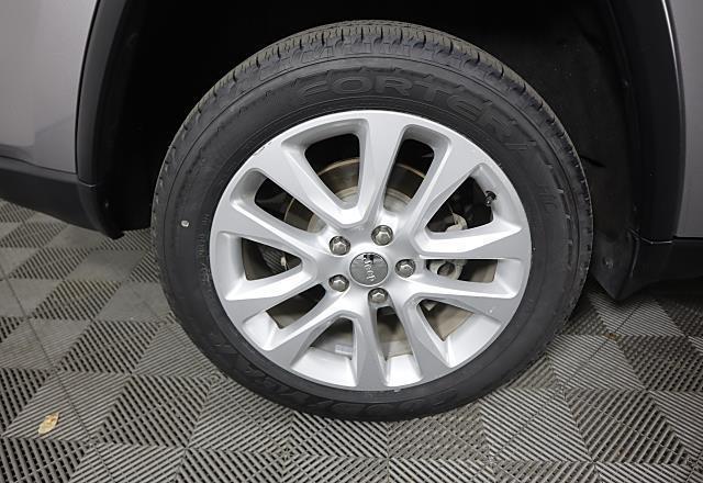 used 2017 Jeep Grand Cherokee car, priced at $18,695