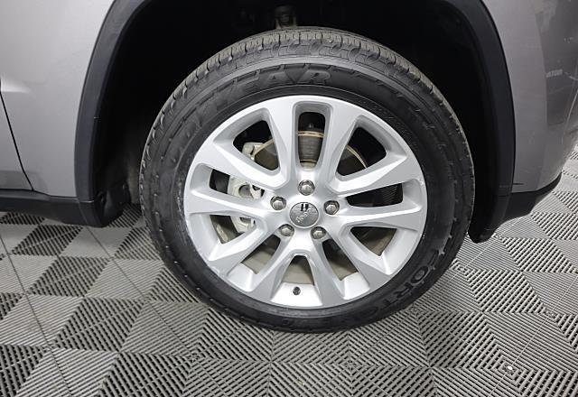 used 2017 Jeep Grand Cherokee car, priced at $18,695