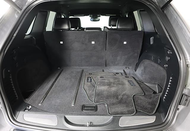 used 2017 Jeep Grand Cherokee car, priced at $18,695