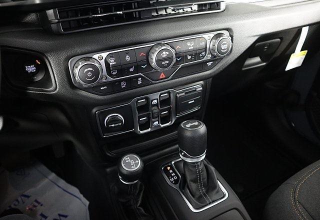 new 2025 Jeep Wrangler car, priced at $44,128