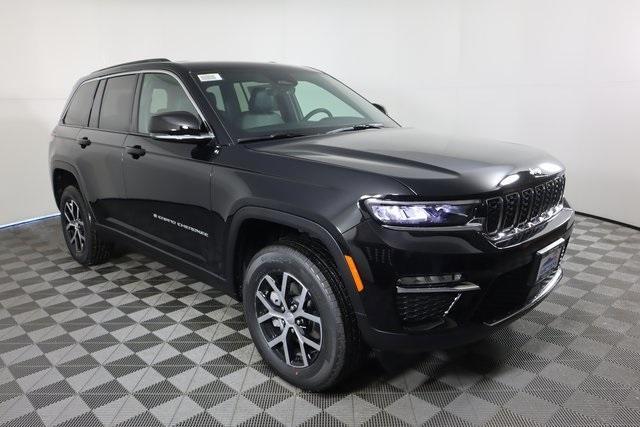 new 2025 Jeep Grand Cherokee car, priced at $42,903