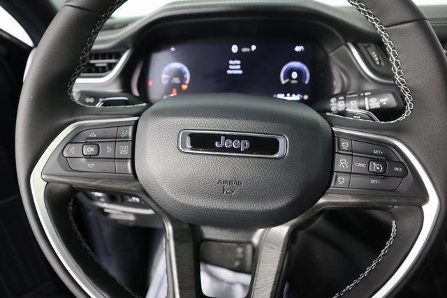 new 2025 Jeep Grand Cherokee car, priced at $42,903