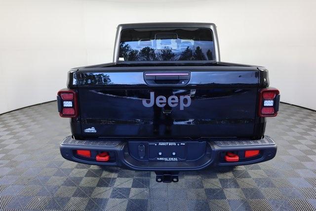 new 2025 Jeep Gladiator car, priced at $55,801