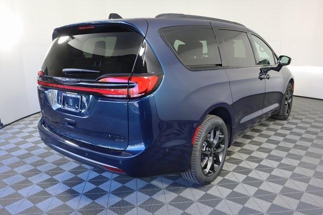 new 2025 Chrysler Pacifica car, priced at $50,854