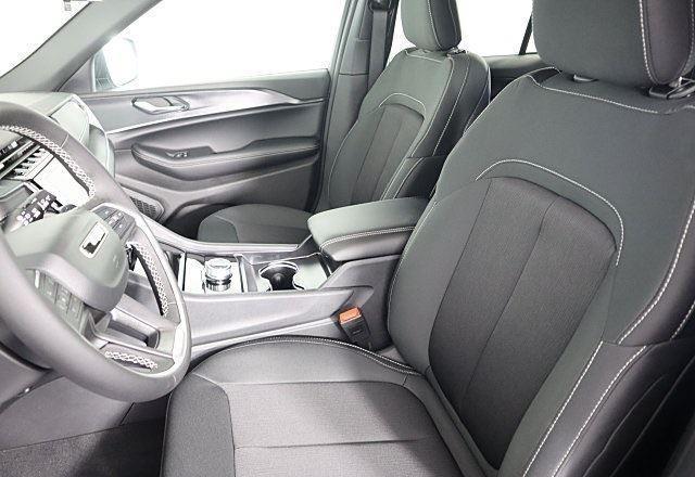 new 2025 Jeep Grand Cherokee car, priced at $37,294