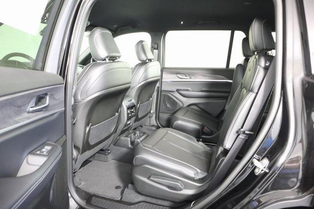 new 2025 Jeep Grand Cherokee L car, priced at $42,895