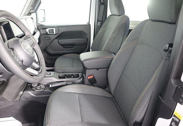 new 2025 Jeep Wrangler car, priced at $48,280