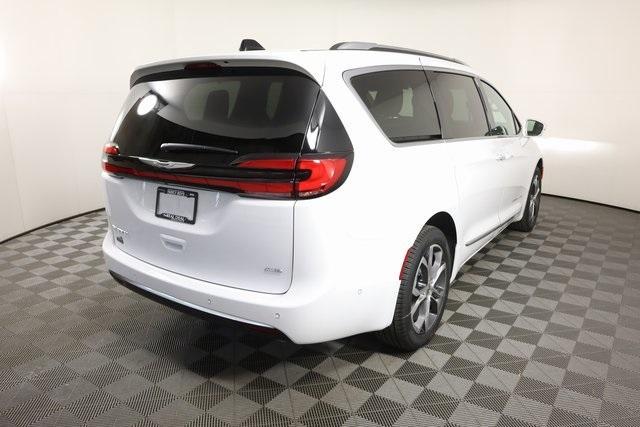 new 2024 Chrysler Pacifica car, priced at $57,244