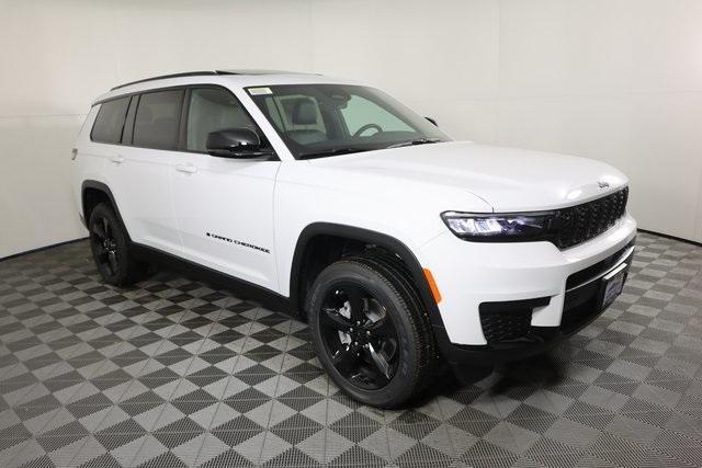 new 2025 Jeep Grand Cherokee L car, priced at $45,052