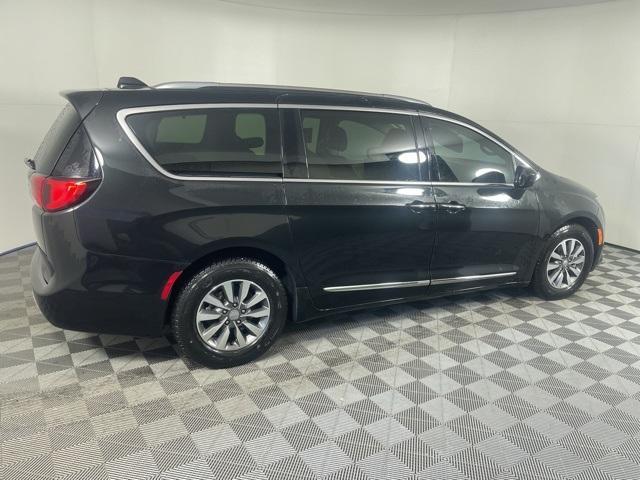 used 2020 Chrysler Pacifica car, priced at $22,995