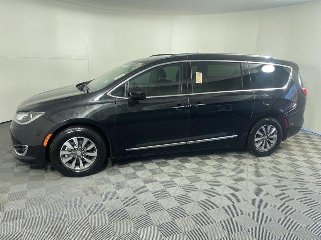 used 2020 Chrysler Pacifica car, priced at $22,995