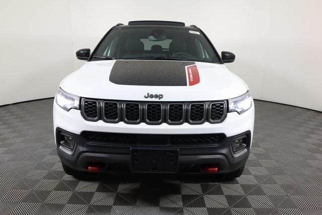 new 2025 Jeep Compass car, priced at $38,043