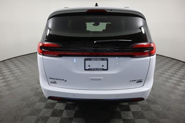 new 2025 Chrysler Pacifica car, priced at $50,374