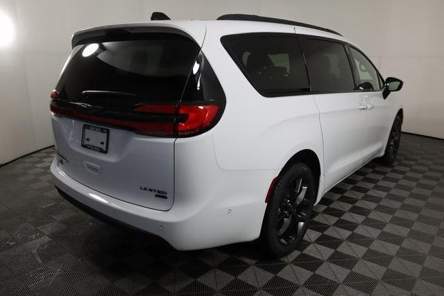 new 2025 Chrysler Pacifica car, priced at $50,374