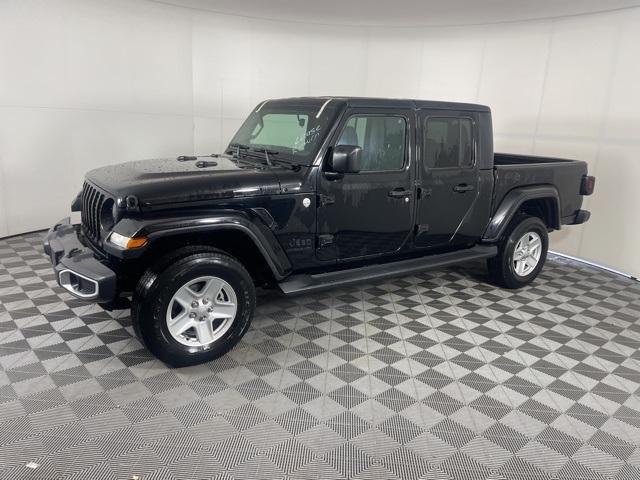 used 2021 Jeep Gladiator car, priced at $32,695
