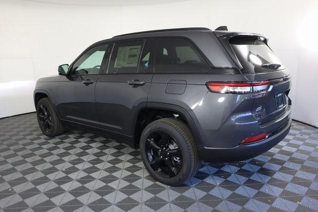 new 2025 Jeep Grand Cherokee car, priced at $53,826