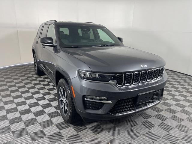 used 2025 Jeep Grand Cherokee car, priced at $37,995