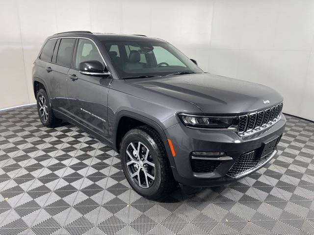 used 2025 Jeep Grand Cherokee car, priced at $37,995