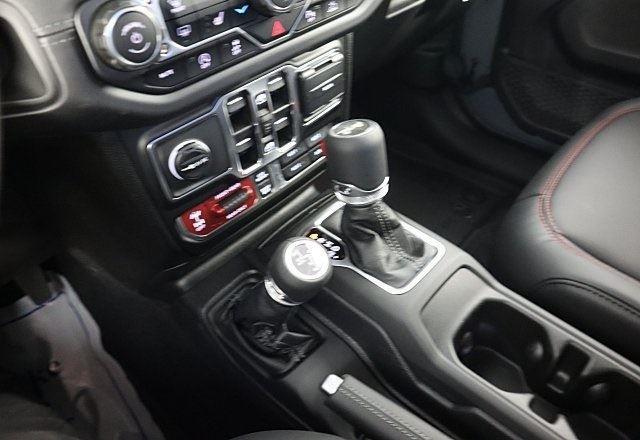 new 2025 Jeep Wrangler car, priced at $59,074