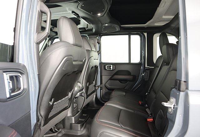 new 2025 Jeep Wrangler car, priced at $59,074