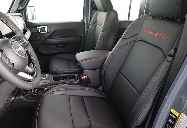 new 2025 Jeep Wrangler car, priced at $59,074