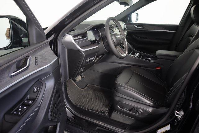 new 2025 Jeep Grand Cherokee L car, priced at $45,735