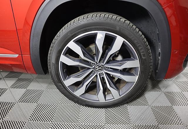 used 2021 Volkswagen Atlas car, priced at $29,995