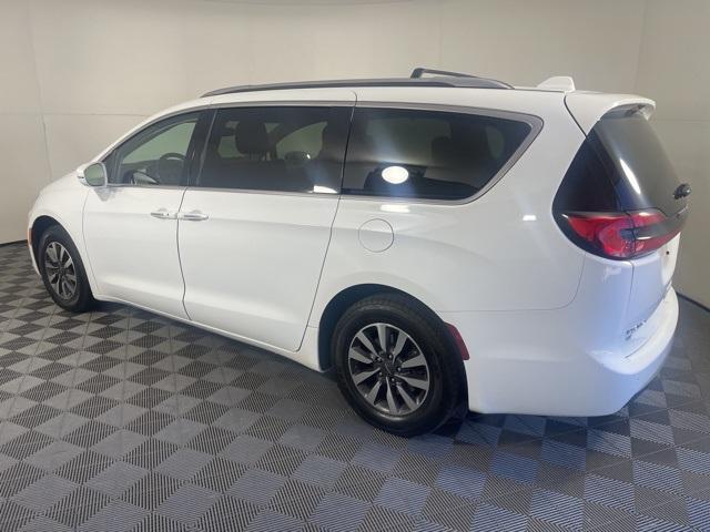 used 2021 Chrysler Pacifica car, priced at $17,995