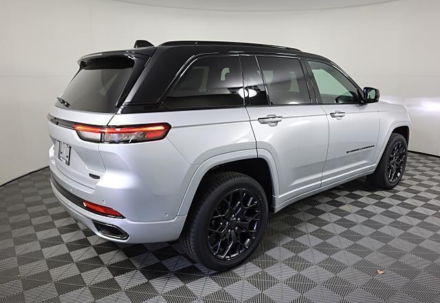 new 2025 Jeep Grand Cherokee car, priced at $58,878