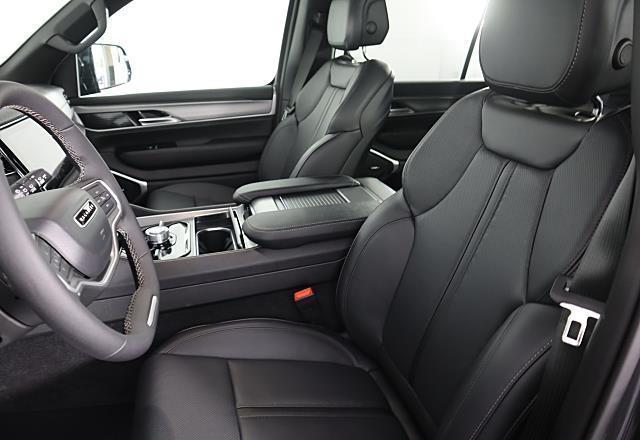 new 2025 Jeep Wagoneer L car, priced at $75,167