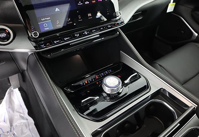 new 2025 Jeep Wagoneer L car, priced at $75,167