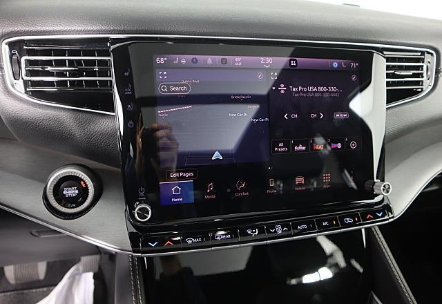 new 2025 Jeep Wagoneer L car, priced at $75,167