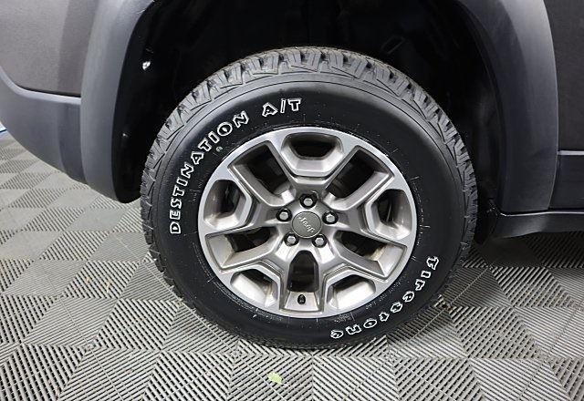 used 2020 Jeep Cherokee car, priced at $22,495