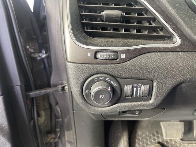 used 2020 Jeep Cherokee car, priced at $23,995